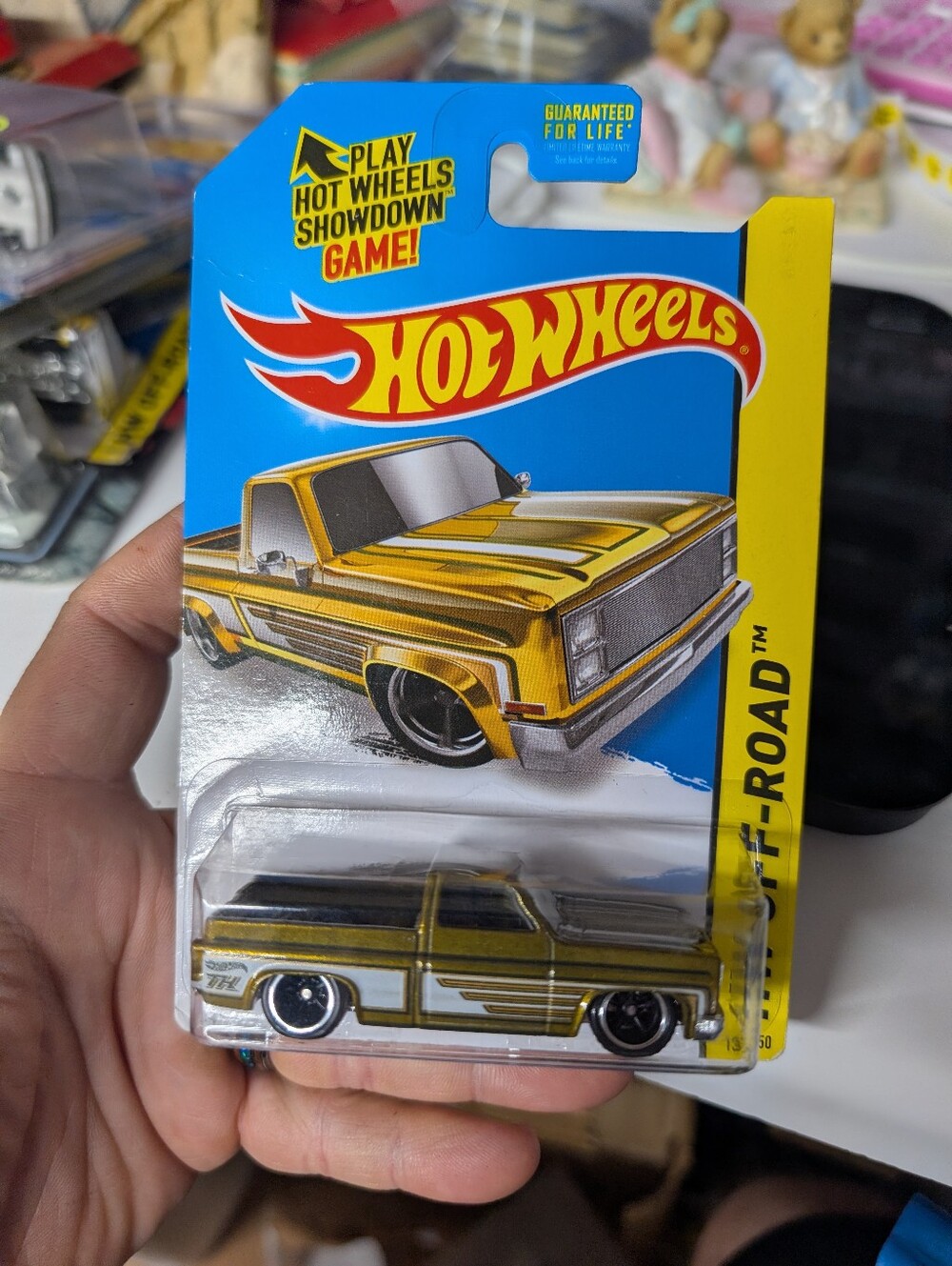 HOT WHEELS SUPER TREASURE HUNT '83 CHEVY SILVERADO NEW VERY NICE!!!